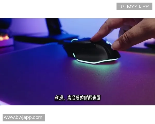 选手专属外设大揭秘定制键盘鼠标助力游戏巅峰对决